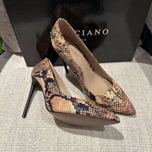Marciano by Guess Genuine Snake Leather Pumps – Size 7(EU 37)
